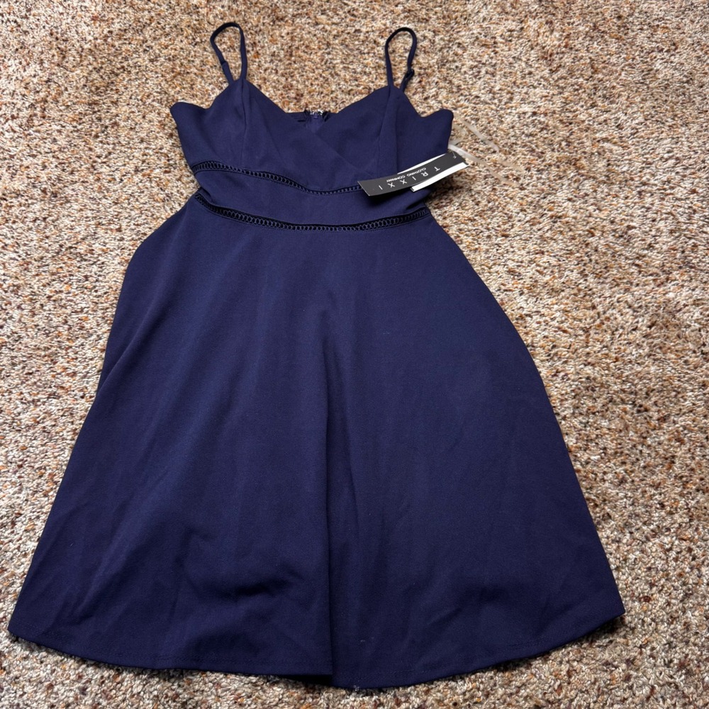 Trixxi Navy Blue Fit and Flare Mini Dress Ladder Crochet Trim 25V4373PCI‎ Medium
